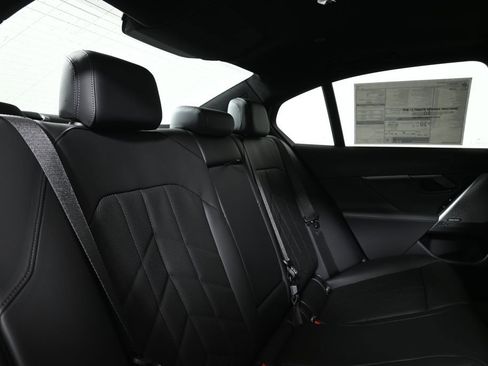 Used 2026 BMW 530i xDrive image 33