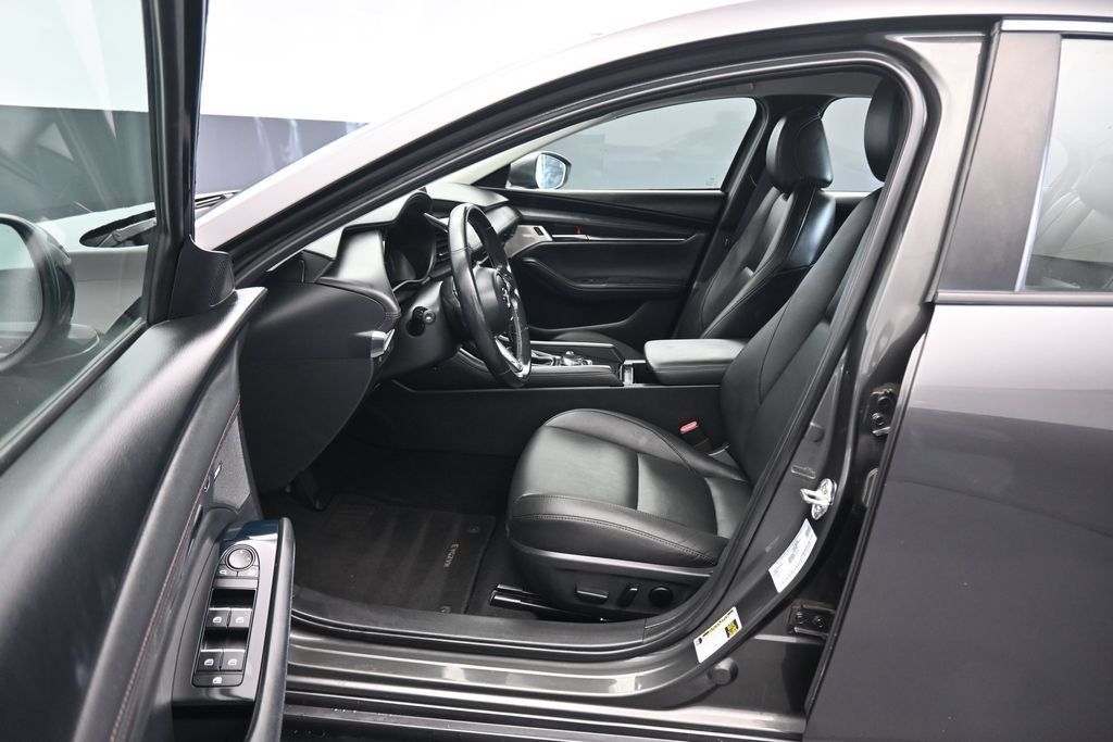 Used 2019 MAZDA MAZDA3 Sedan w/ Preferred Package FWD image 12