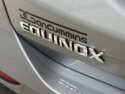 Used 2024 Chevrolet Equinox LT AWD/4WD image 25