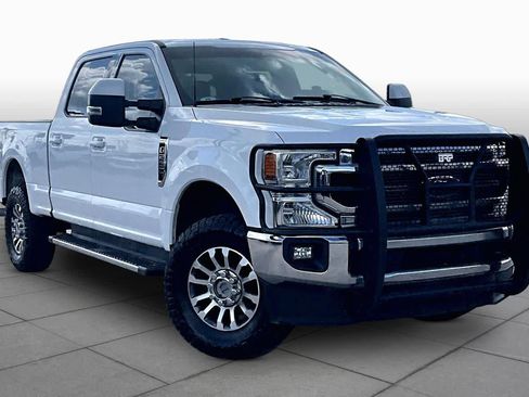 Used 2020 Ford F250 Lariat w/ Lariat Value Package AWD/4WD image 3