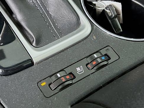 Used 2019 Toyota Highlander Limited Platinum image 20