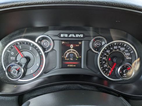 Used 2022 RAM 2500 Tradesman w/ Chrome Appearance Group image 26