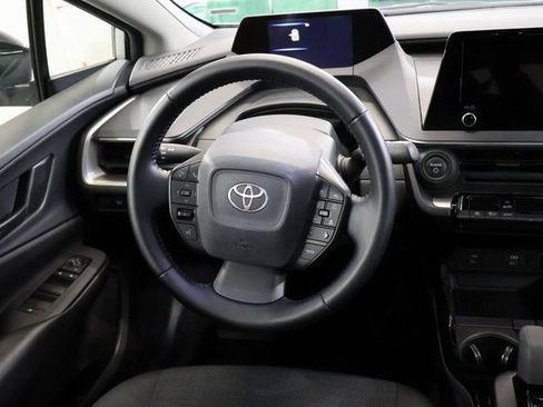 Used 2024 Toyota Prius LE image 14
