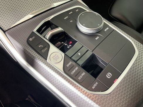 Used 2025 BMW 330i xDrive Sedan w/ Convenience Package image 25