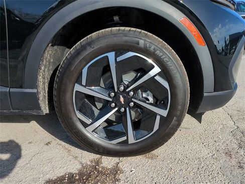 New 2026 Chevrolet Equinox EV LT image 11