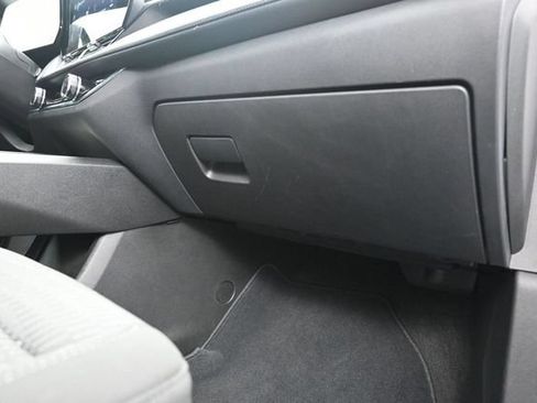 Used 2025 Chevrolet Equinox LT FWD image 39