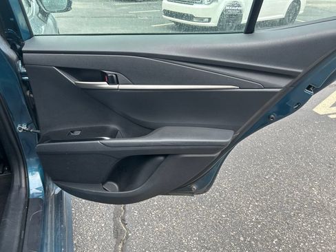 Used 2025 Toyota Camry SE FWD image 12