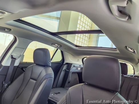Used 2025 Buick Envision Preferred AWD/4WD image 9