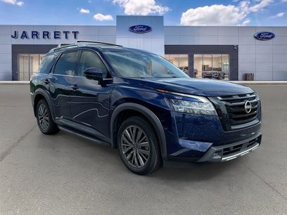 Used 2023 Nissan Pathfinder SL w/ SL Premium Package