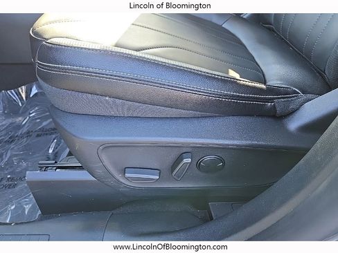 Used 2025 Ford Escape Platinum w/ Premium Technology Package image 14
