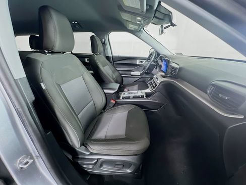 Certified 2024 Ford Explorer XLT AWD/4WD image 29