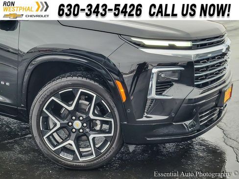 New 2026 Chevrolet Traverse High Country w/ LPO, Floor Liner Package image 2