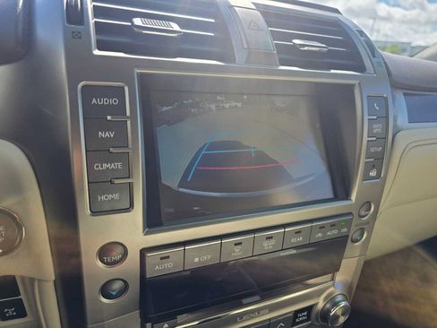 Used 2018 Lexus GX 460 Premium AWD/4WD image 29