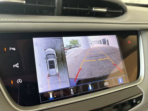 Certified 2021 Cadillac XT5 Premium Luxury FWD image 15