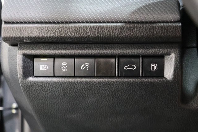 Used 2025 Toyota Camry SE FWD image 19