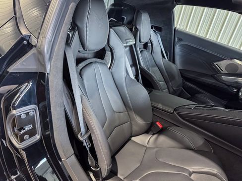 Used 2024 Chevrolet Corvette Z06 w/ Z07 Performance Package image 17