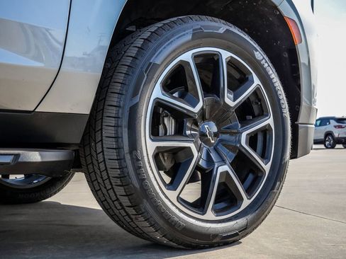 Used 2023 Chevrolet Tahoe RST image 9