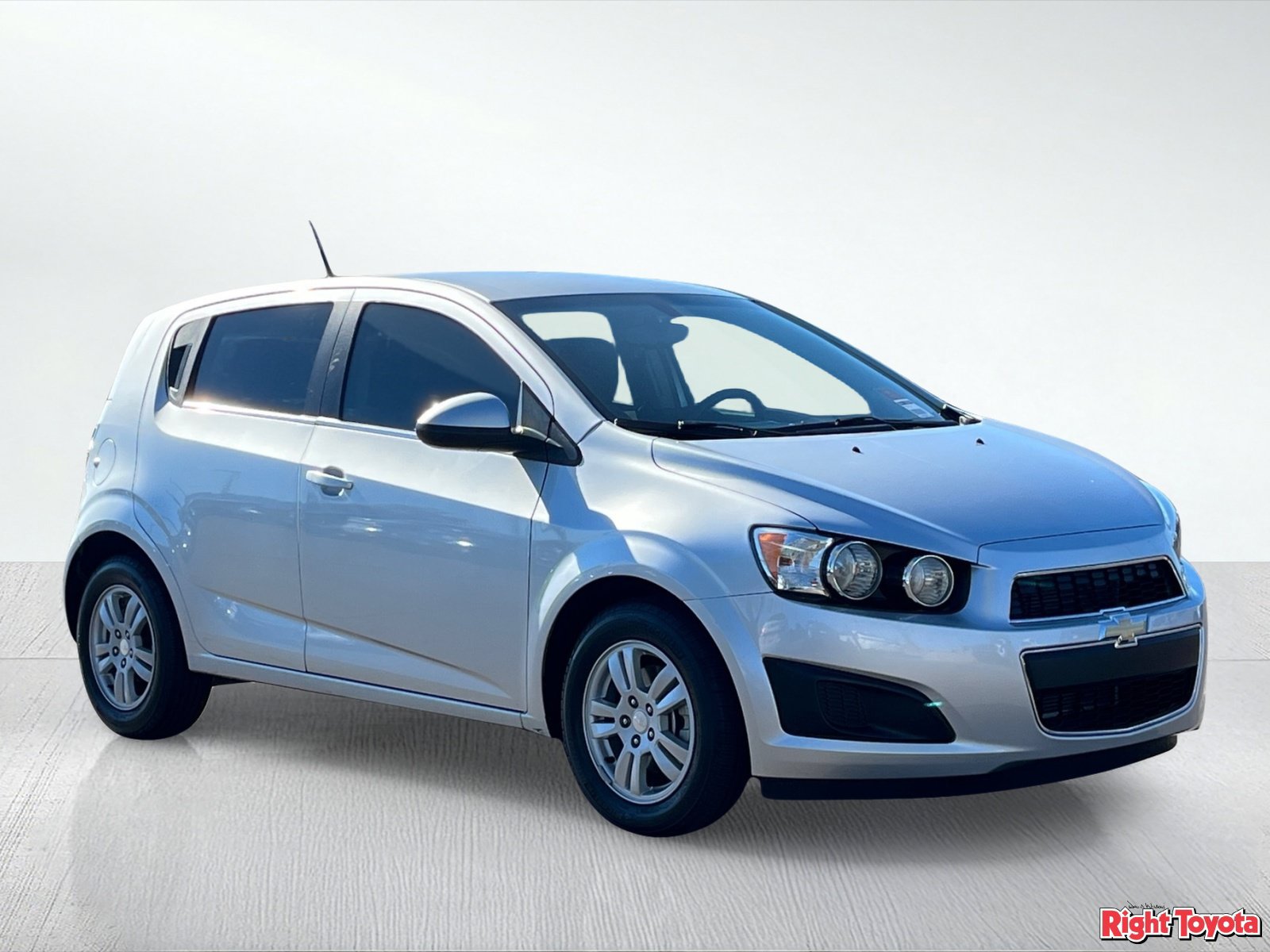 Used 2014 Chevrolet Sonic LT FWD image 8