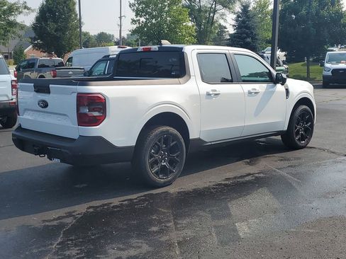 New 2025 Ford Maverick Lariat w/ Black Appearance Package image 4