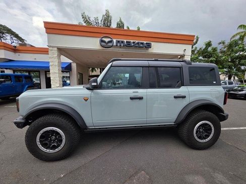 Used 2022 Ford Bronco Badlands image 2