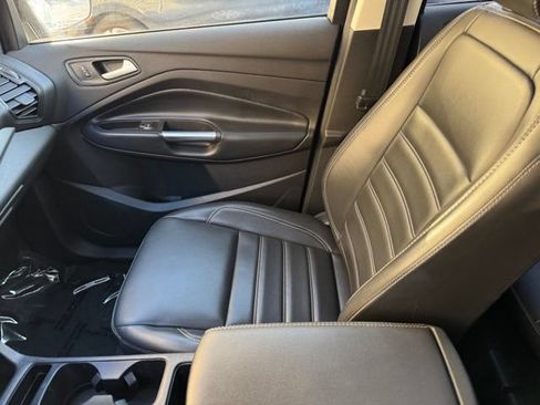 Certified 2019 Ford Escape SEL AWD/4WD image 23
