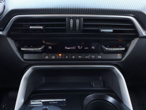 New 2026 MAZDA CX-90 3.3 Turbo w/ Select Package image 14