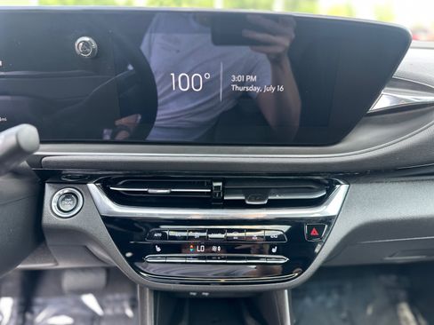 Used 2025 Buick Envista Avenir FWD image 26