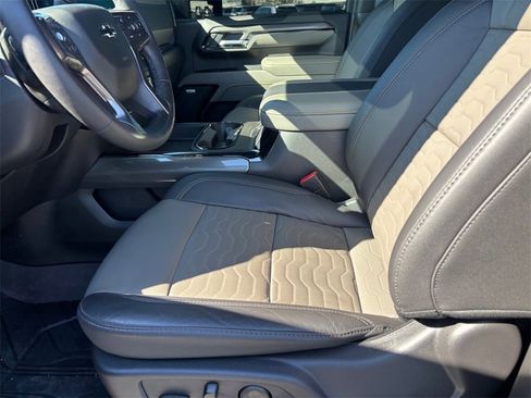 Certified 2025 Chevrolet Silverado 2500 ZR2 w/ Technology Package image 10