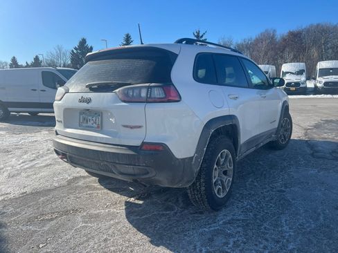 Used 2022 Jeep Cherokee Trailhawk image 9