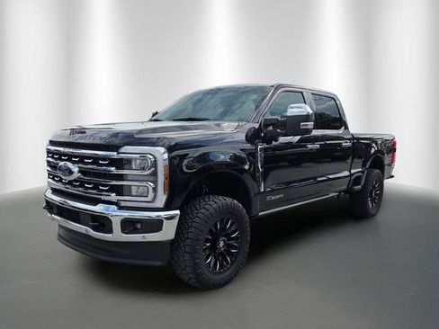 Used 2025 Ford F250 Lariat w/ Lariat Ultimate Package AWD/4WD image 2