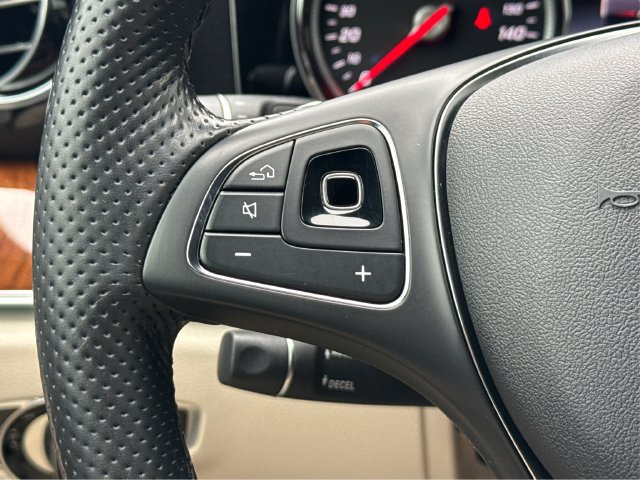 Used 2018 Mercedes-Benz E 300 4MATIC image 34