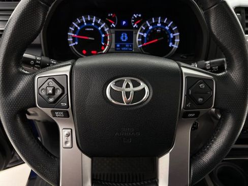 Used 2017 Toyota 4Runner Limited AWD/4WD image 17