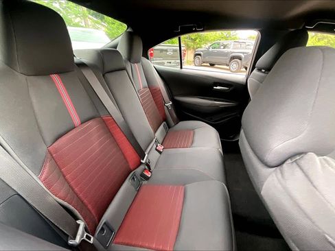 Used 2026 Toyota Corolla SE image 19