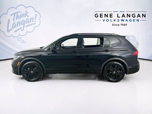Certified 2022 Volkswagen Tiguan SE R-Line AWD/4WD image 8