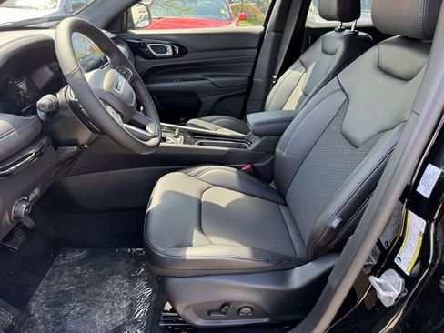 New 2026 Jeep Compass Latitude w/ Sun and Sound Group AWD/4WD image 7
