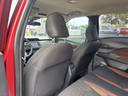 Used 2023 Nissan Kicks SR w/ Exterior Package FWD image 16