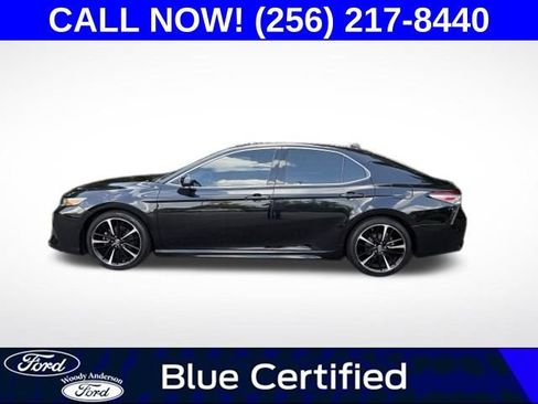 Used 2019 Toyota Camry XSE FWD image 3