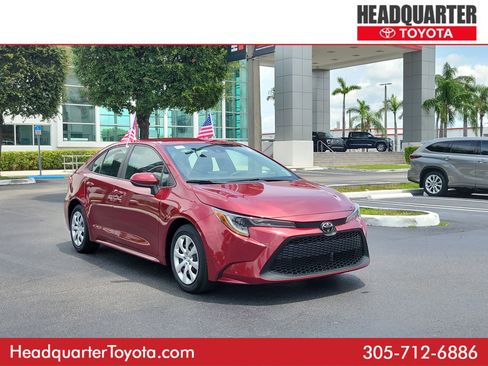 Used 2022 Toyota Corolla LE FWD image 1