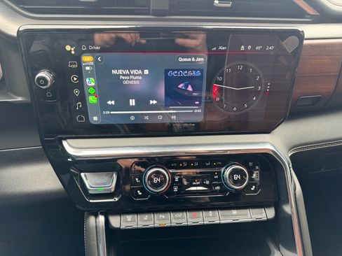 Used 2025 GMC Sierra 3500 Denali Ultimate image 29