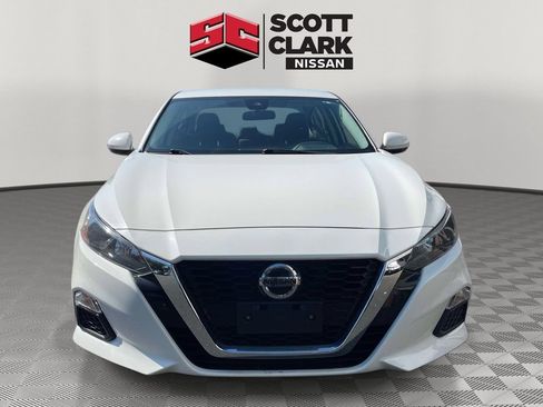 Used 2022 Nissan Altima 2.5 S FWD image 2