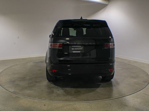 Certified 2025 Land Rover Discovery Dynamic SE AWD/4WD image 4
