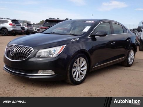 Used 2015 Buick LaCrosse FWD image 1
