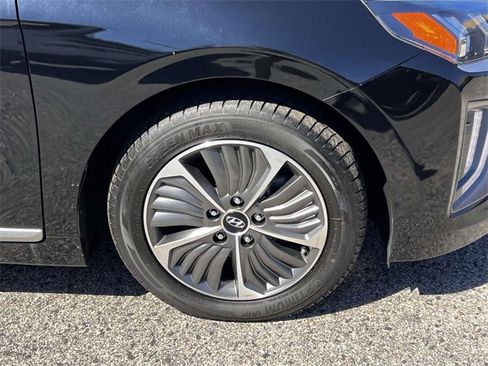 Used 2022 Hyundai Ioniq SEL image 6