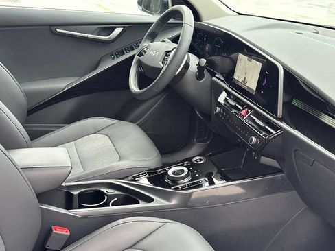 New 2026 Kia Niro Wind w/ Wind Preserve Package FWD image 15