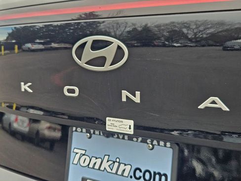 Certified 2025 Hyundai Kona SEL image 27