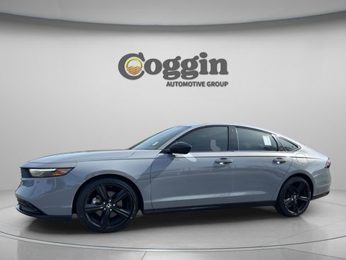 Certified 2023 Honda Accord Sport image 2