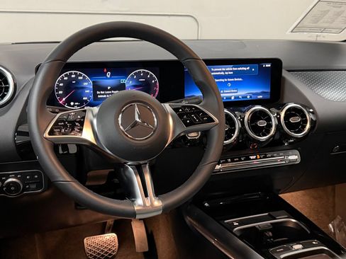 Certified 2026 Mercedes-Benz GLA 250 image 35
