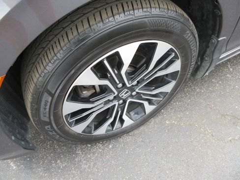 Used 2025 Honda Odyssey Elite image 14