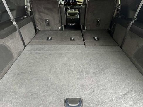 Used 2023 Cadillac Escalade ESV Sport Platinum image 17