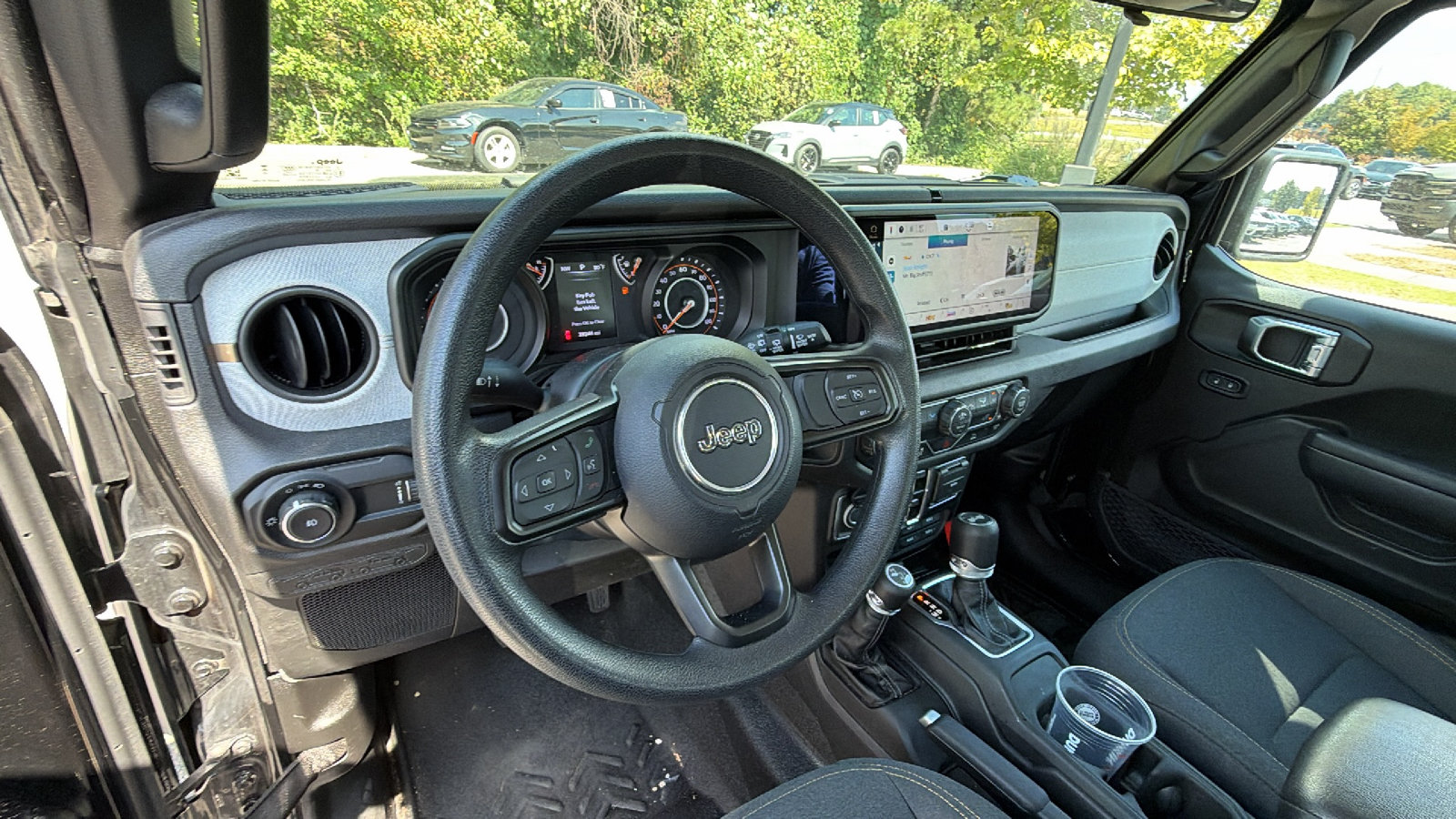 Used 2025 Jeep Wrangler Unlimited Sport AWD/4WD image 24